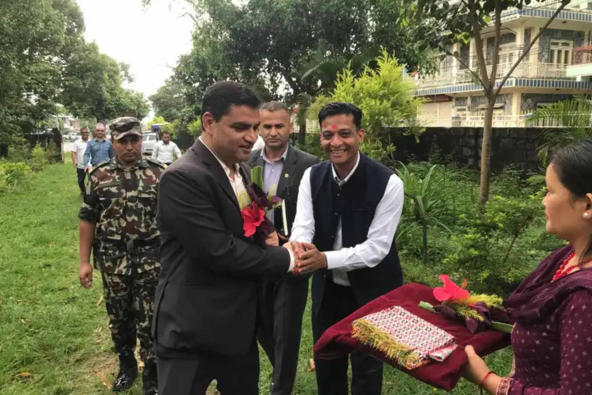स्वास्थ्य मन्त्री प्रदिप पौडेलद्वारा नेपाल परिवार नियोजन संघ, कास्की शाखाको निरीक्षण